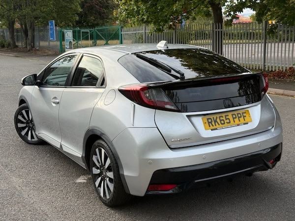 Used Honda Civic 2015 for sale - 76003391: Photo 5