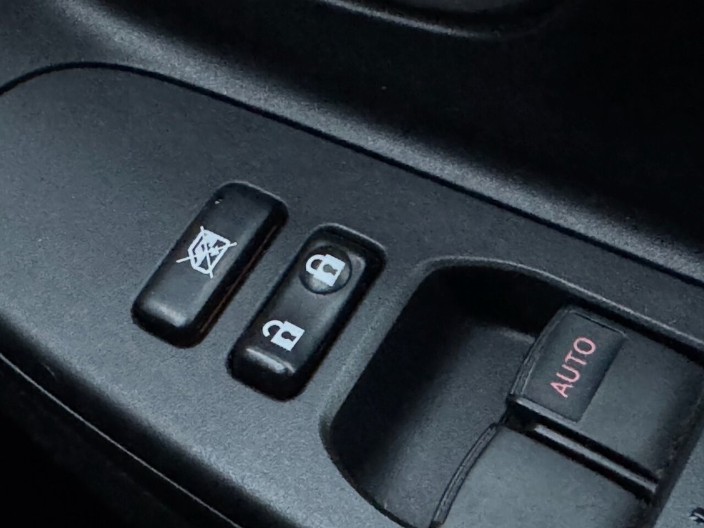 Used Toyota Yaris 2016 for sale - 78043972: Photo 24