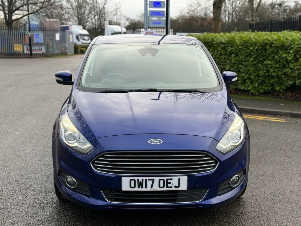 Used Ford S-Max 2017 for sale - 77236436: Photo 2