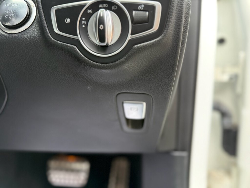 Used Mercedes-Benz GLC 2018 for sale - 77188569: Photo 28