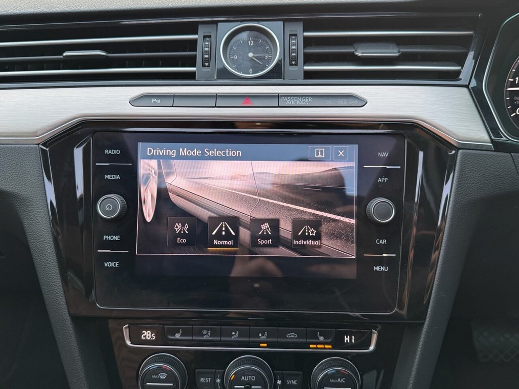 Used Volkswagen Passat 2018 for sale - 77771005: Photo 22