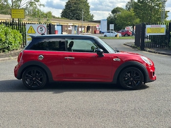 Used MINI Hatch 2017 for sale - 75397401: Photo