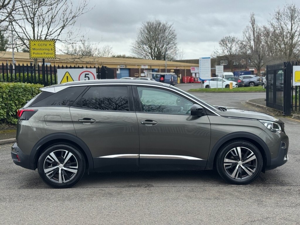 Used Peugeot 3008 2017 for sale - 77905158: Photo 2