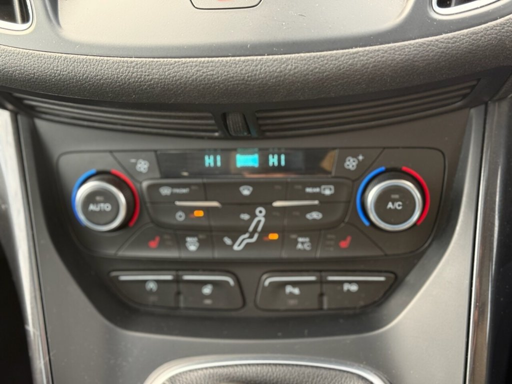 Used Ford Grand C-Max 2017 for sale - 76848189: Photo 15