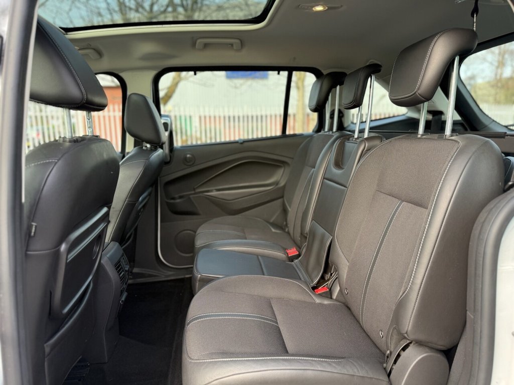 Used Ford Grand C-Max 2017 for sale - 76848189: Photo 28