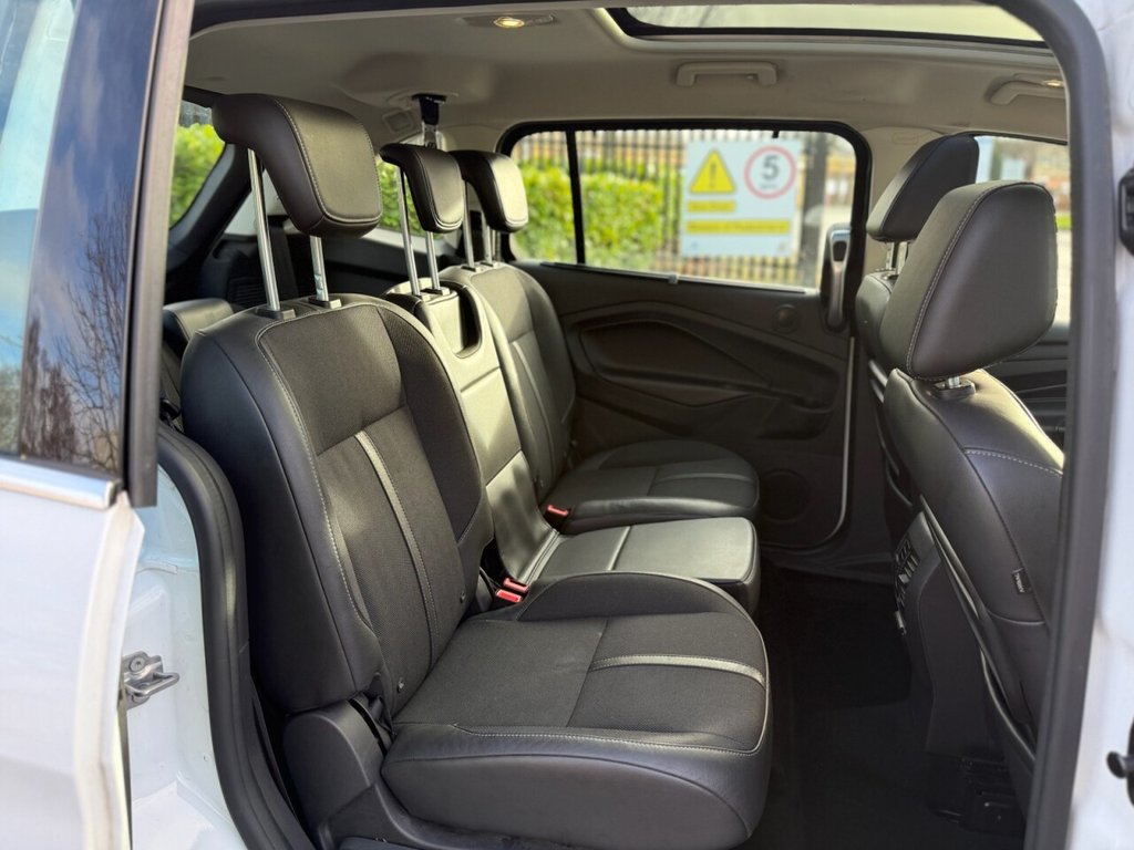 Used Ford Grand C-Max 2017 for sale - 76848189: Photo 30