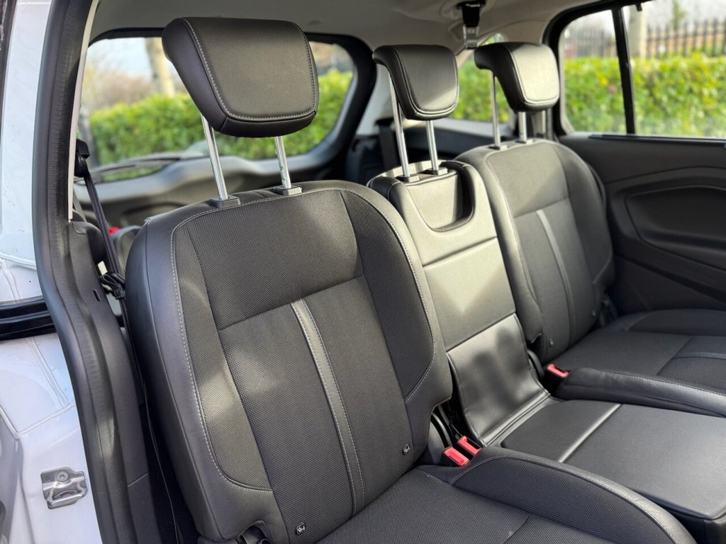 Used Ford Grand C-Max 2017 for sale - 76848189: Photo 31