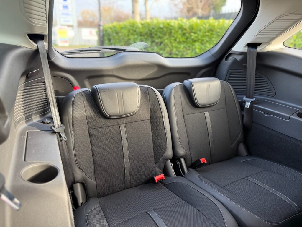 Used Ford Grand C-Max 2017 for sale - 76848189: Photo 32