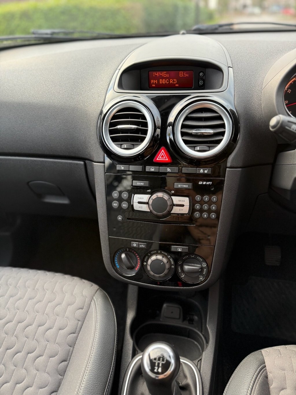 Used Vauxhall Corsa 2014 for sale - 77236405: Photo 21