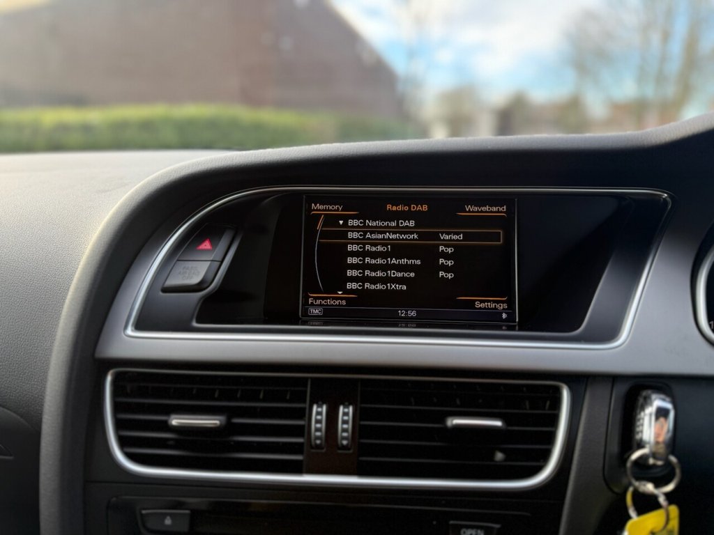 Used Audi A5 Cabriolet 2014 for sale - 77101021: Photo 26