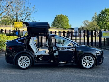 Used Tesla Model X 2017 for sale - 78418365: Photo