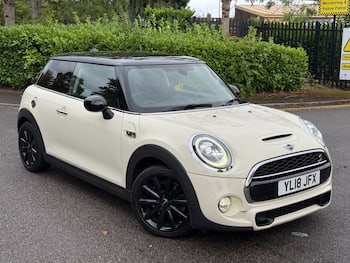 Used MINI Hatch 2018 for sale - 79708779: Photo