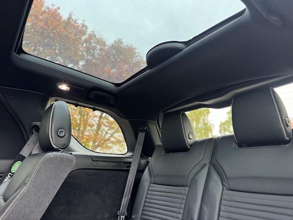 Used Land Rover Discovery 2018 for sale - 76168470: Photo 23