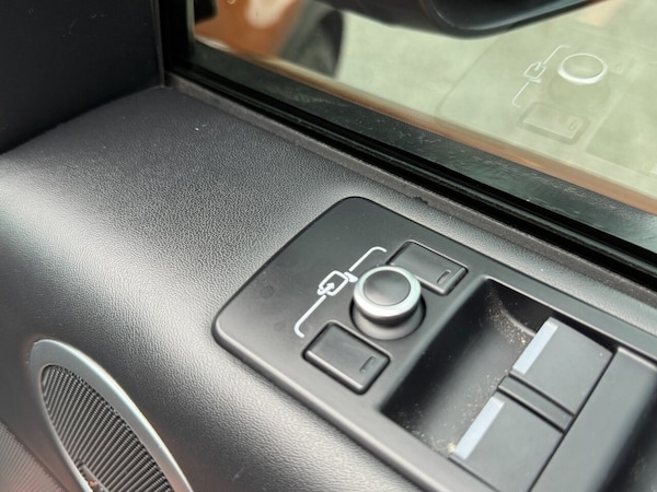 Used Land Rover Discovery 2018 for sale - 76168470: Photo 40