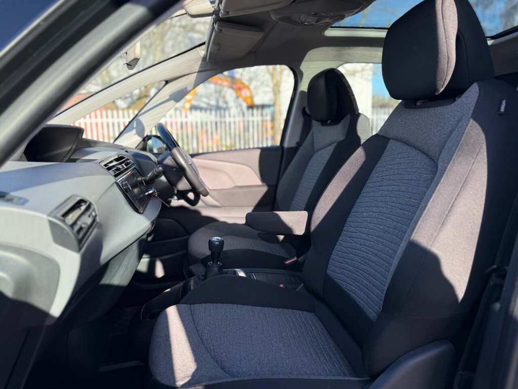 Used Citroen C4 Picasso 2017 for sale - 76670510: Photo 23