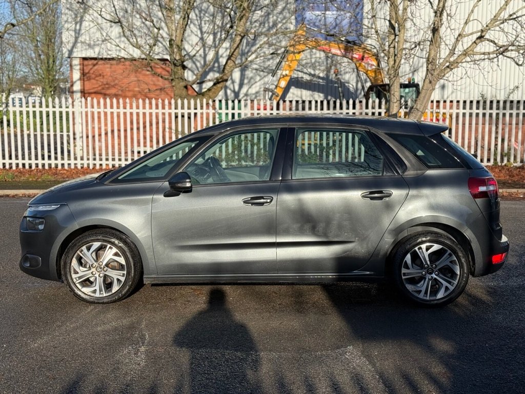 Used Citroen C4 Picasso 2017 for sale - 76670510: Photo 5