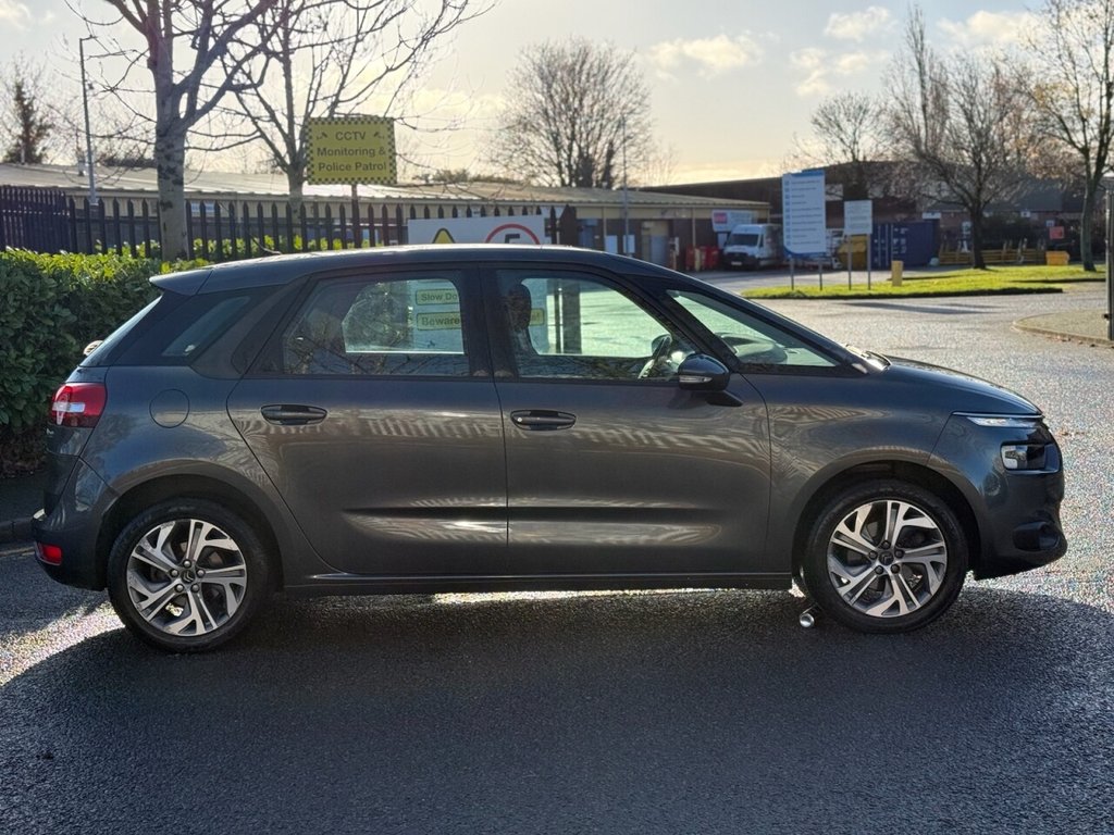 Used Citroen C4 Picasso 2017 for sale - 76670510: Photo 9