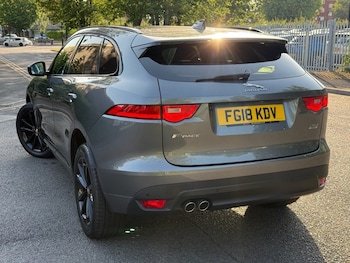 Used Jaguar F-Pace 2018 for sale - 78990214: Photo
