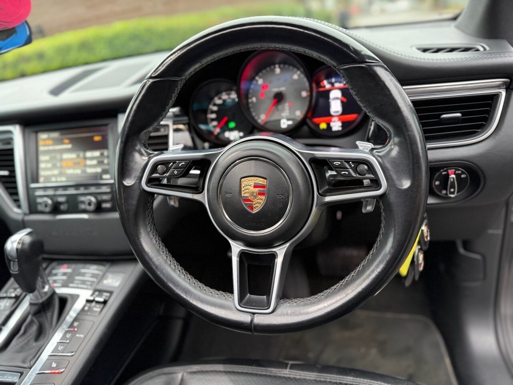 Used Porsche Macan 2014 for sale - 77140075: Photo 10