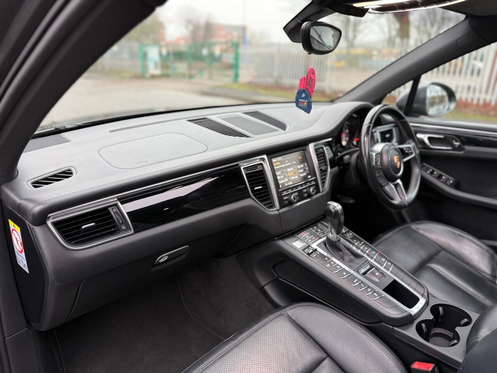 Used Porsche Macan 2014 for sale - 77140075: Photo 13