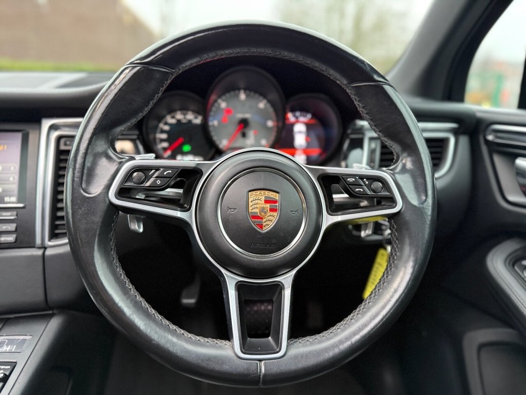 Used Porsche Macan 2014 for sale - 77140075: Photo 17