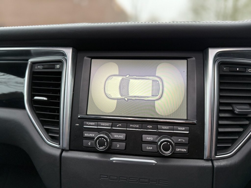 Used Porsche Macan 2014 for sale - 77140075: Photo 23