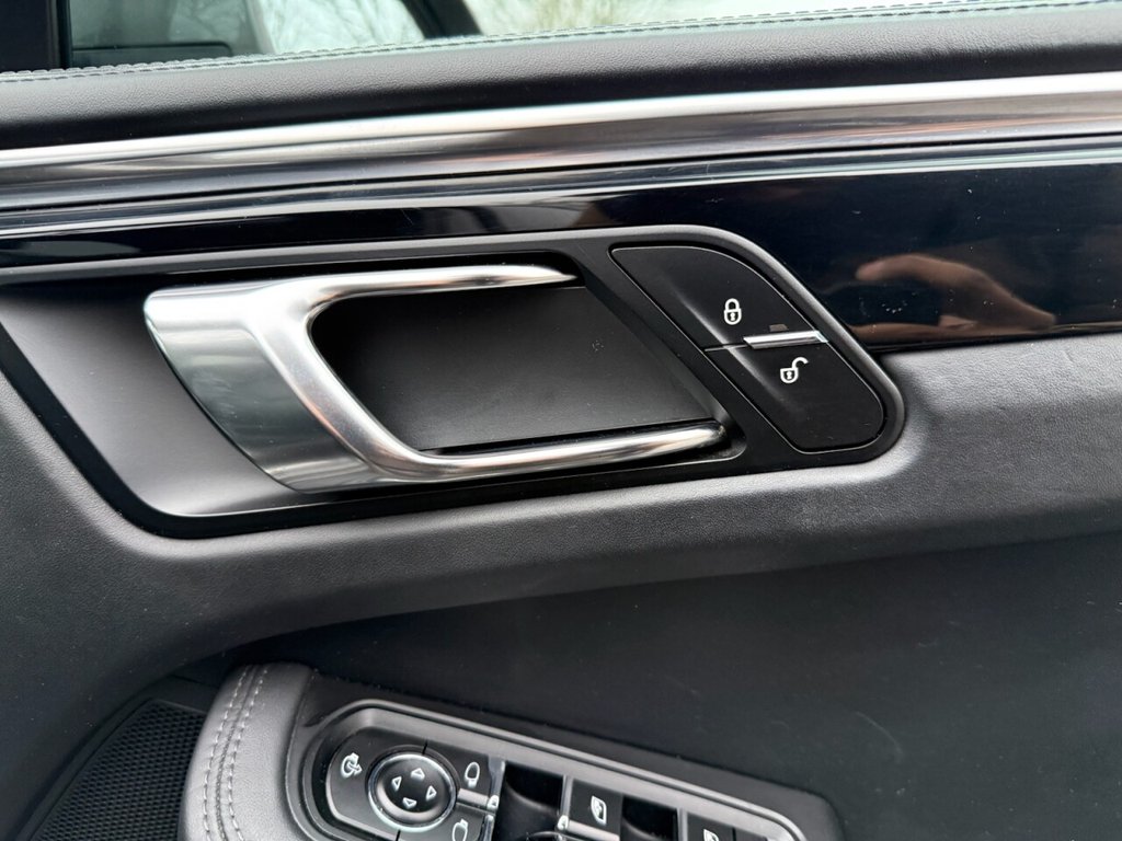 Used Porsche Macan 2014 for sale - 77140075: Photo 28