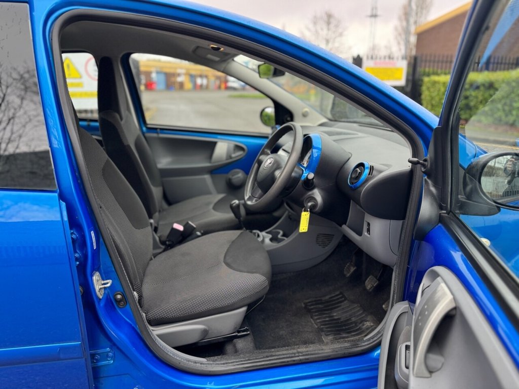 Used Toyota AYGO 2009 for sale - 77436997: Photo 25