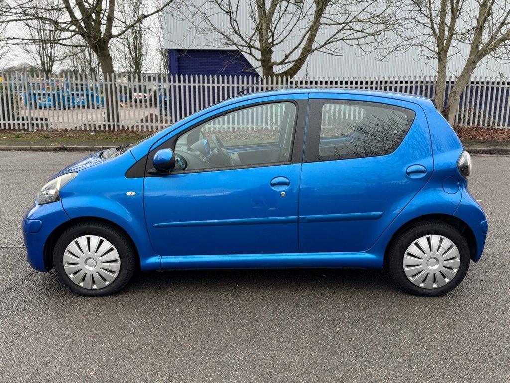 Used Toyota AYGO 2009 for sale - 77436997: Photo 7