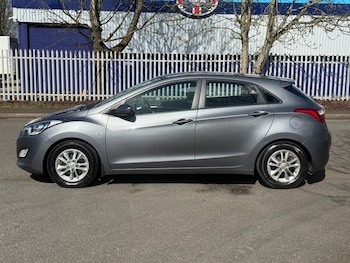 Used Hyundai i30 2015 for sale - 77891068: Photo