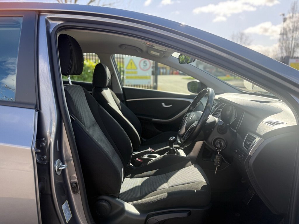 Used Hyundai i30 2015 for sale - 77891068: Photo 9