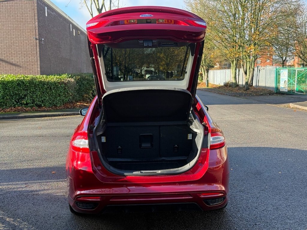 Used Ford Mondeo 2015 for sale - 76520645: Photo 32