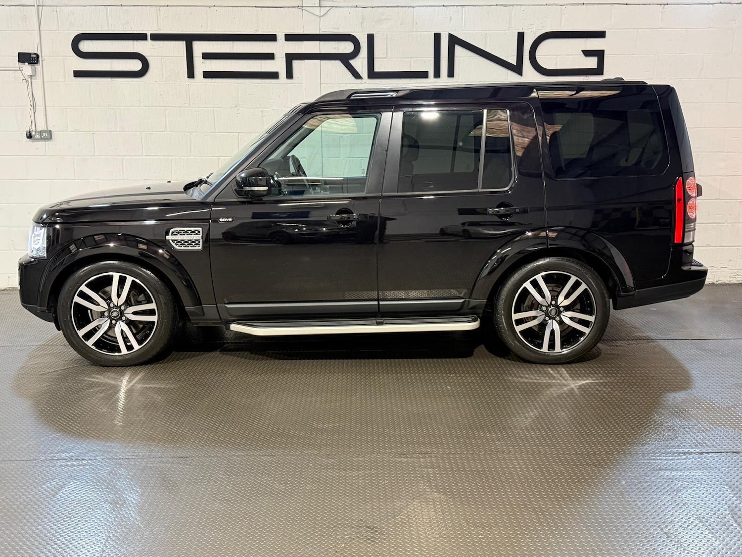 Used Land Rover Discovery 4 for sale - 77191399: Photo 11