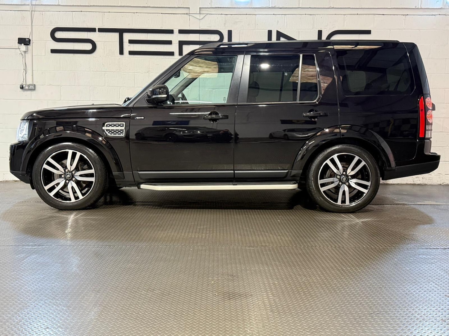 Used Land Rover Discovery 4 for sale - 77191399: Photo 13