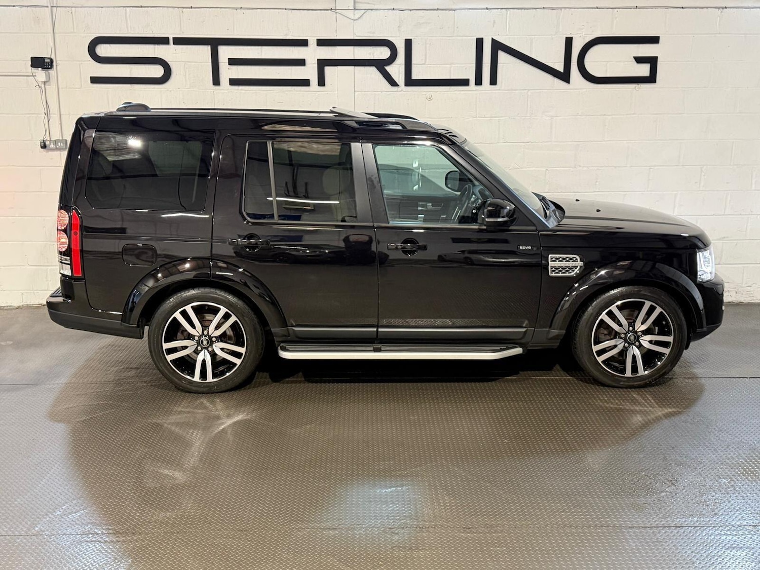 Used Land Rover Discovery 4 for sale - 77191399: Photo 15