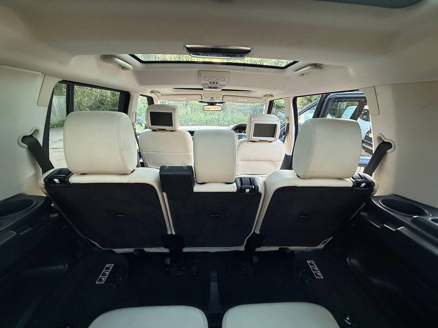 Used Land Rover Discovery 4 for sale - 77191399: Photo 36