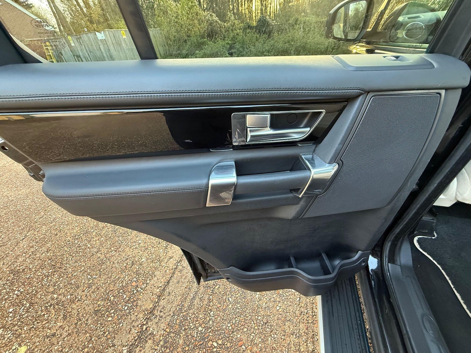 Used Land Rover Discovery 4 for sale - 77191399: Photo 42