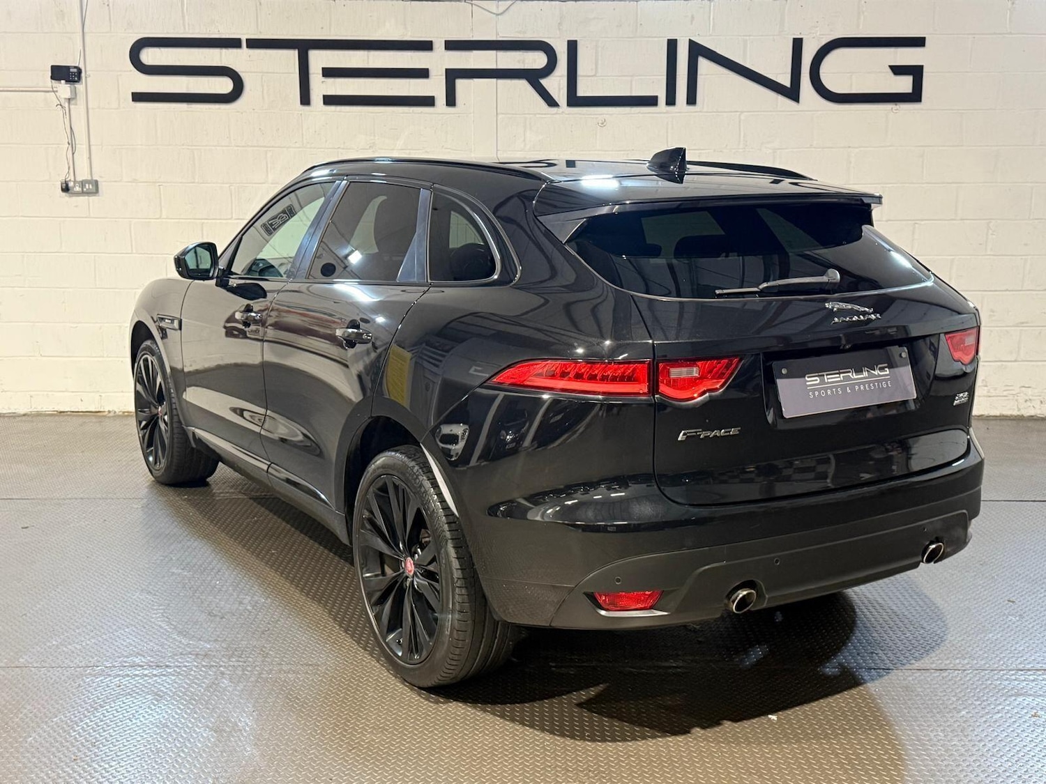 Used Jaguar F-Pace 2017 for sale - 77304915: Photo 22