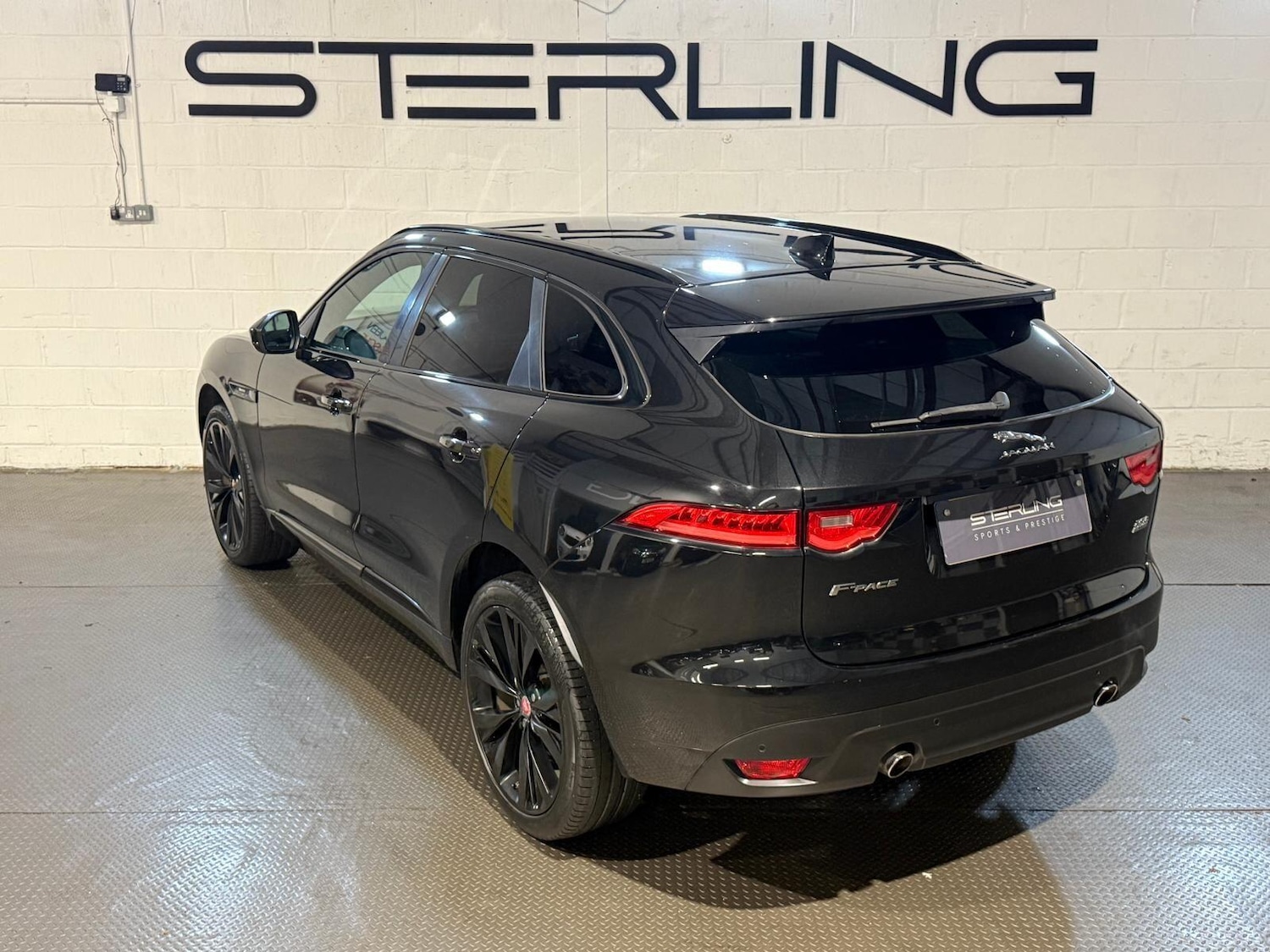 Used Jaguar F-Pace 2017 for sale - 77304915: Photo 23