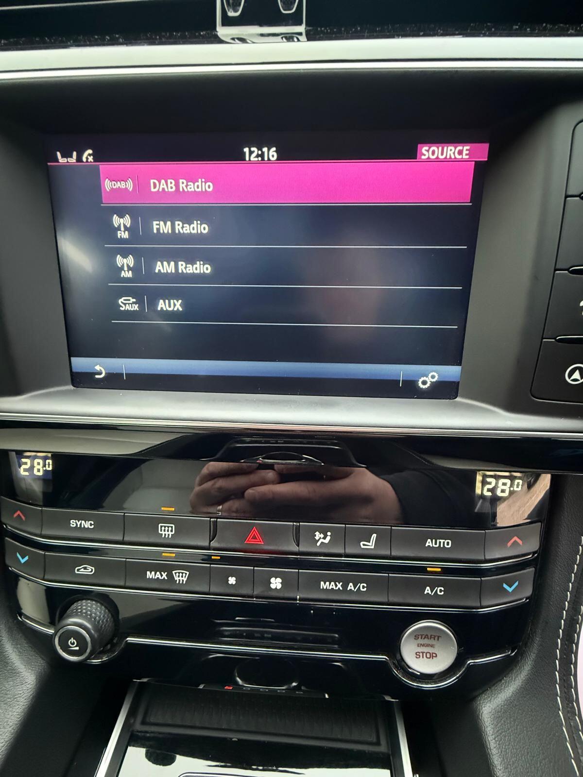 Used Jaguar F-Pace 2017 for sale - 77304915: Photo 39