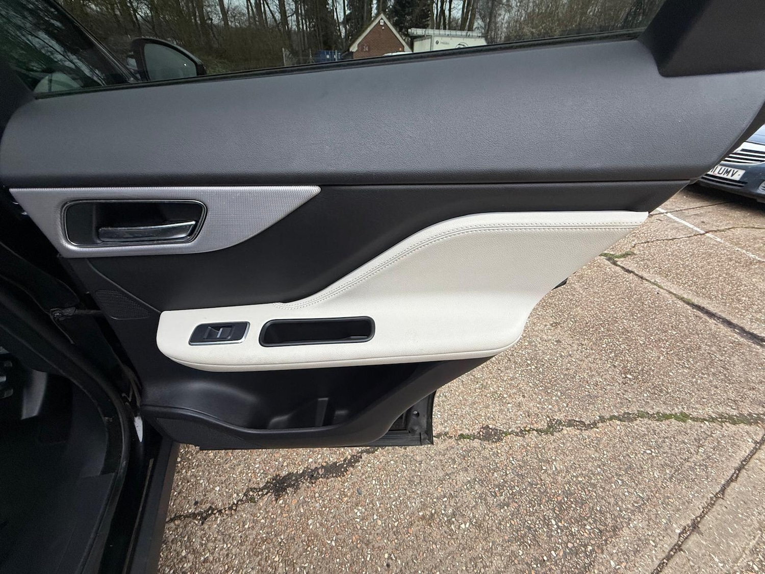 Used Jaguar F-Pace 2017 for sale - 77304915: Photo 44