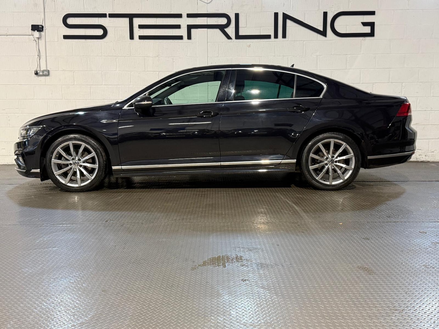 Used Volkswagen Passat for sale - 77190919: Photo 12