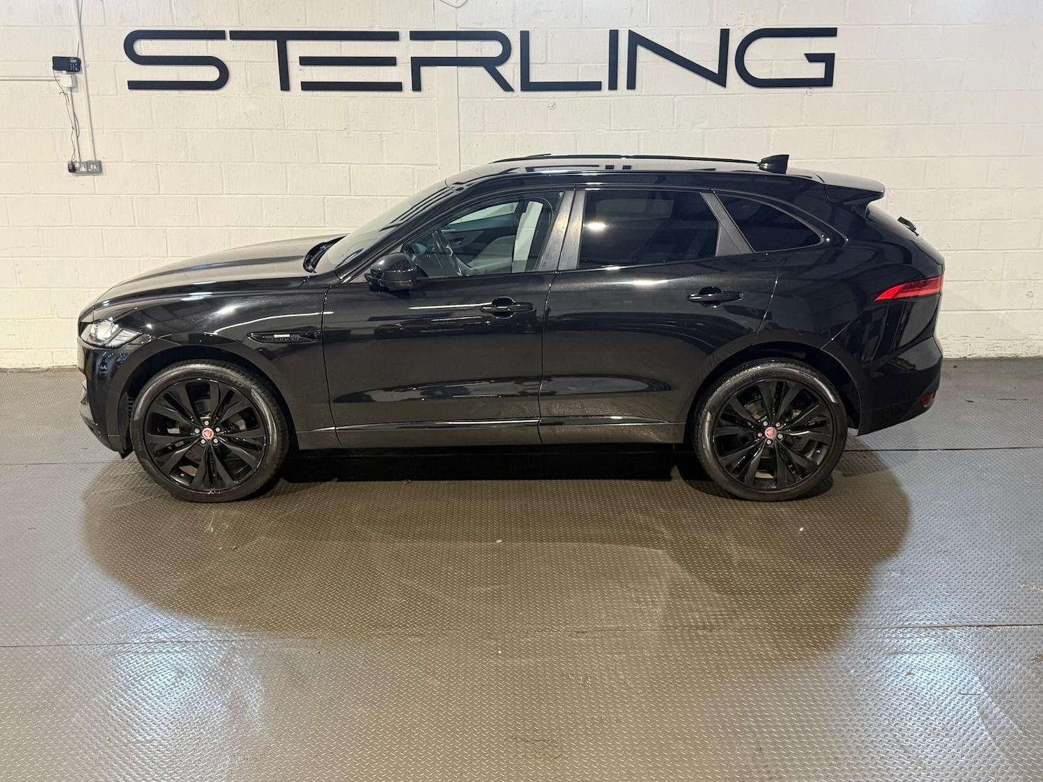 Used Jaguar F-Pace for sale - 77190565: Photo 11
