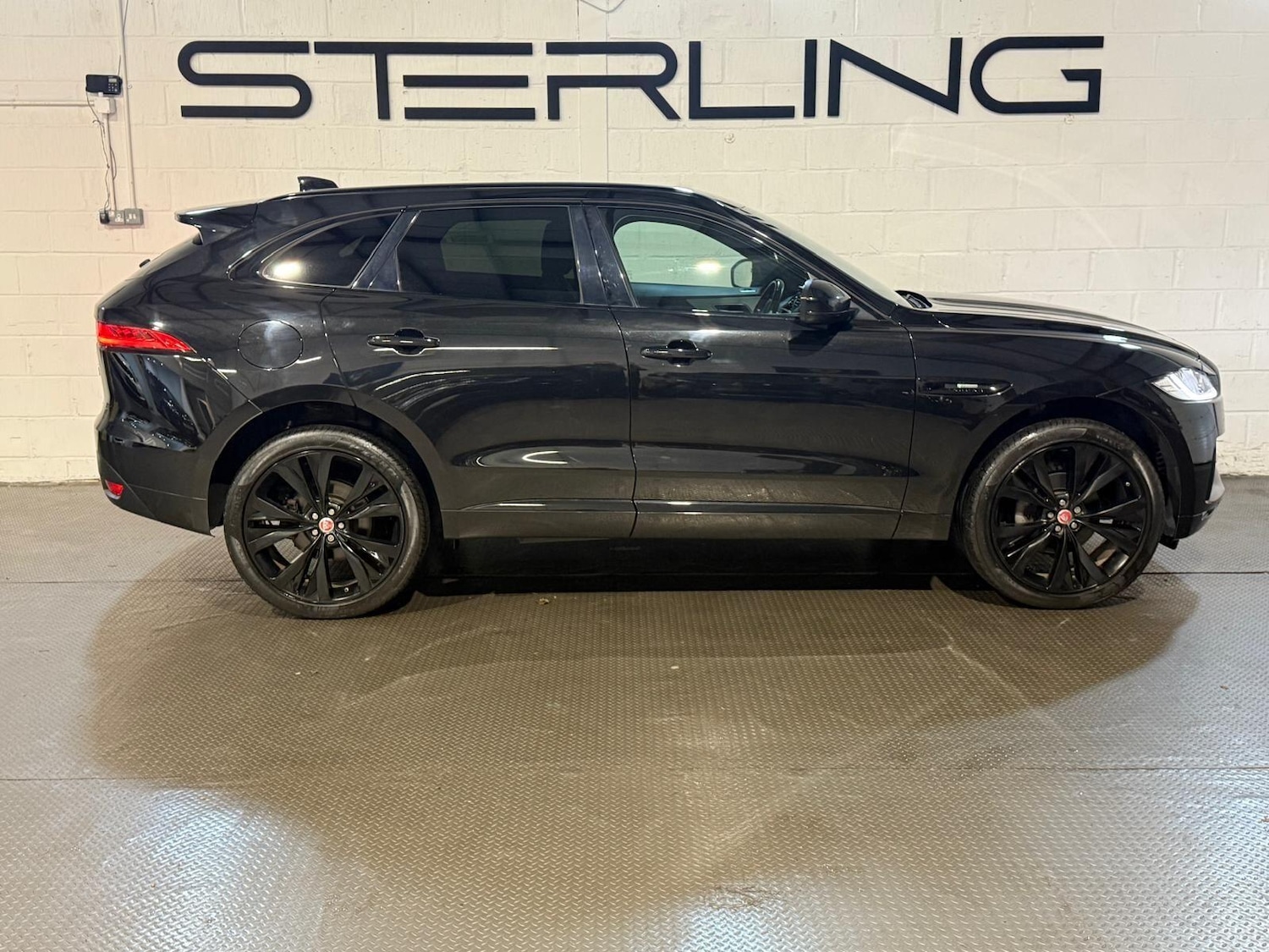 Used Jaguar F-Pace for sale - 77190565: Photo 13