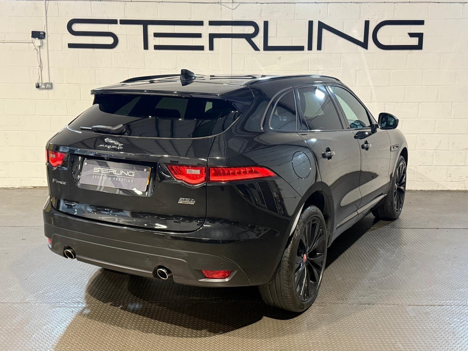 Used Jaguar F-Pace for sale - 77190565: Photo 16