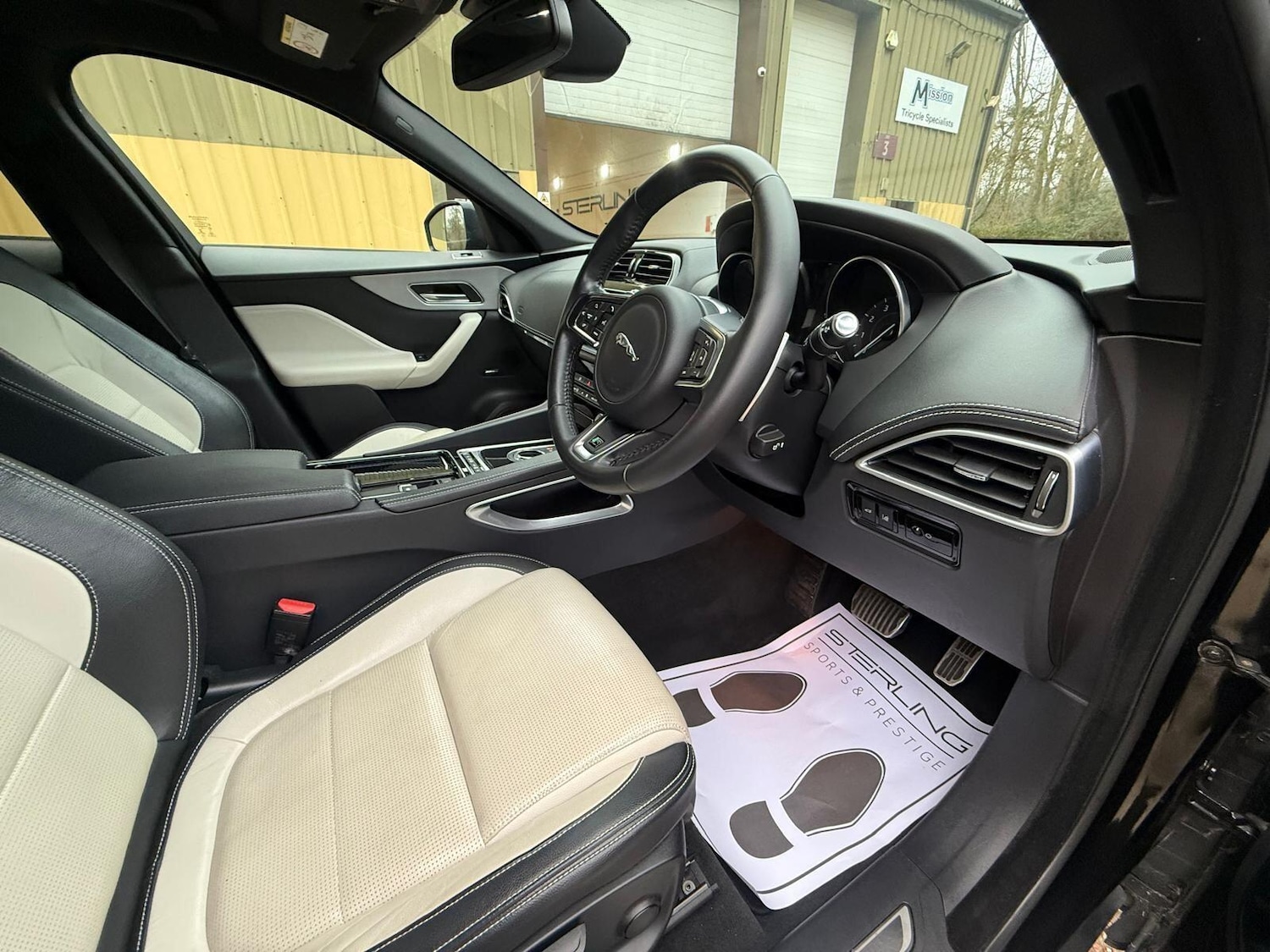 Used Jaguar F-Pace for sale - 77190565: Photo 26