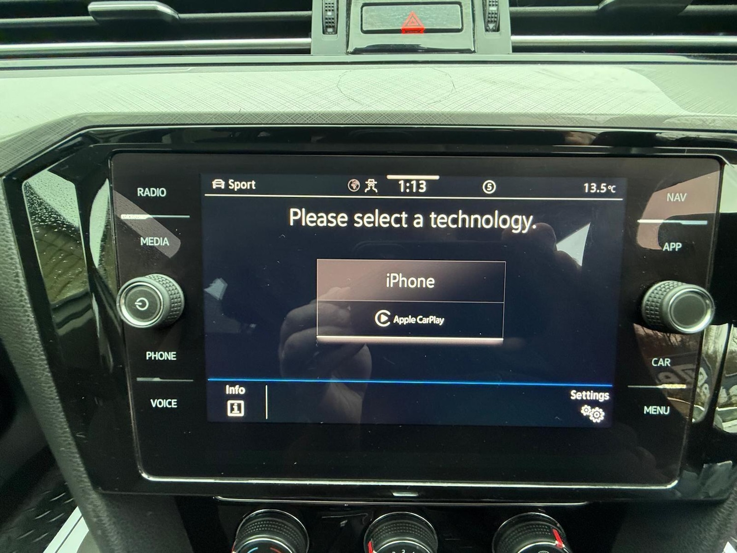 Used Volkswagen Passat for sale - 77191127: Photo 35