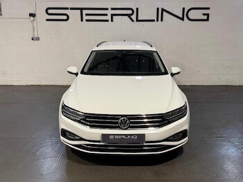 Used Volkswagen Passat 2020 for sale - 77191127: Photo