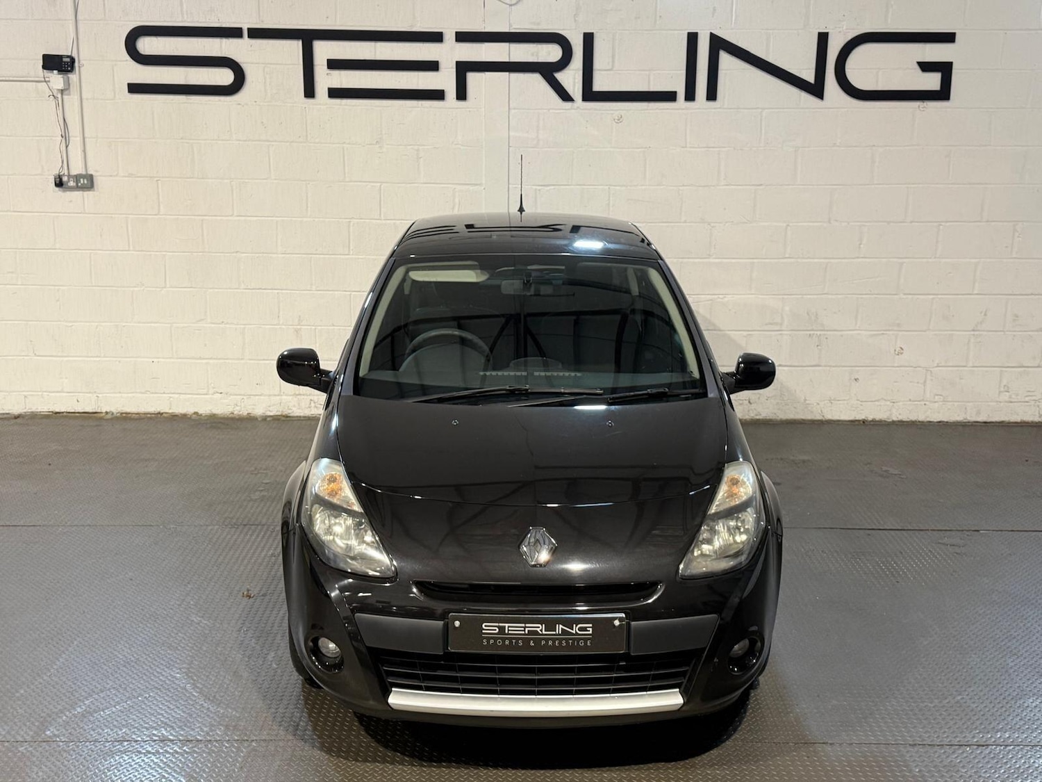 Used Renault Clio for sale - 77190384: Photo 10