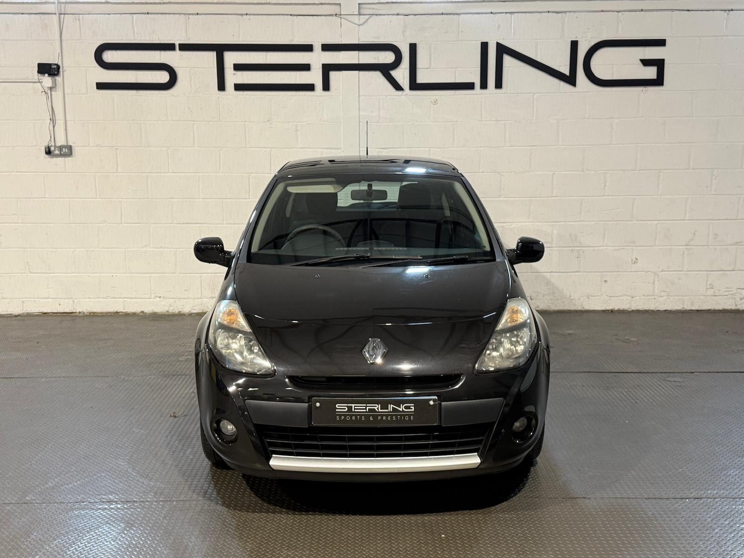 Used Renault Clio for sale - 77190384: Photo 11